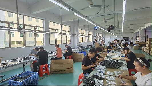 县域亮化新机会，亮化灯具源头工厂怎么服务下沉市场